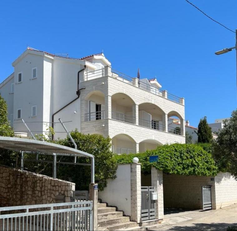 Villa Marta Apartmani تروغير المظهر الخارجي الصورة